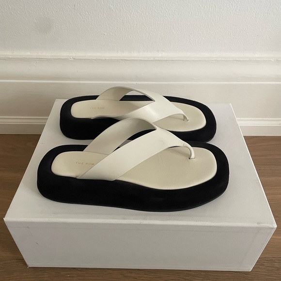 The row ginza sandals in white - Picture 2 of 4